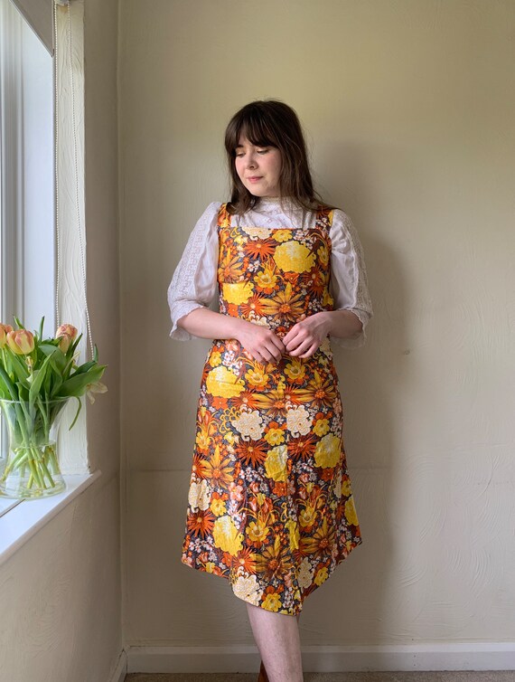Robe jaune a fleur new arrivals