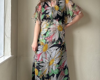 Vintage 1970s Floral Maxi Dress