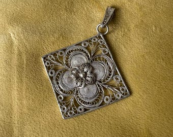 Vintage Filigree Silver Square Flower Necklace Pendant