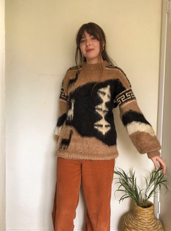Vintage Beige Mohair Lhama Peruvian Pattern Jumper