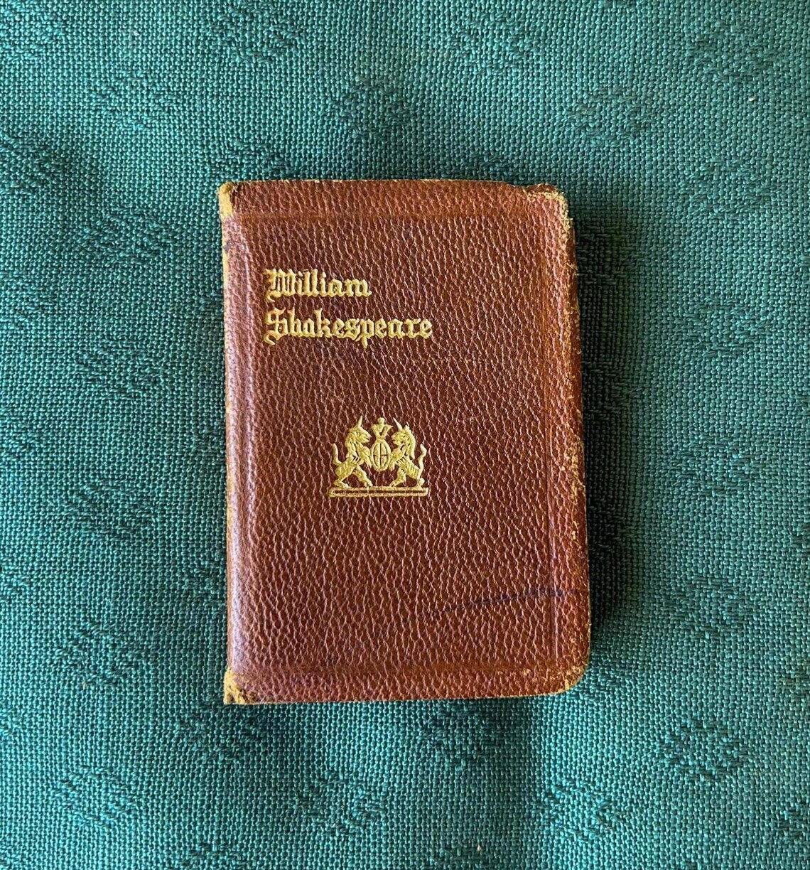 Vintage Antique 1900 Leather Mini Book King Henry VIII Shakespeare, photo 1 of 5