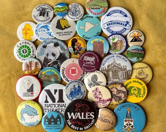 Vintage Retro Pin Anstecker Tourist Places Travel 70er 80er Jahre Sammlerstück
