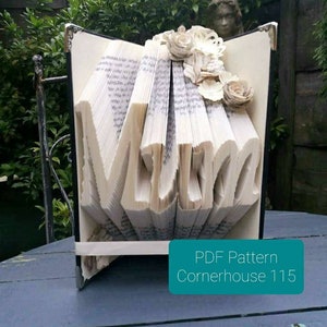 Patrón de plegado de libros para mamá y tutorial para principiantes. Idea de regalo para el día de la madre. Idea de manualidades de bricolaje. Regalo para ella. Regalo hecho a mano para mamá.