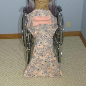 Wheelchair LEG POUCH BLANKET, Leg Pocket, Leg Cover, Adaptive, Surrounds lower legs, Cozy Fleece, Pocket, Senior, Elderly, Spec needs, Adult