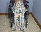 Child LEG POUCH BLANKET, Wheelchair Leg Pocket, Leg Cover, Adaptive clothing, Surrounds lower legs, Cozy Fleece, Hand pocket, Special needs