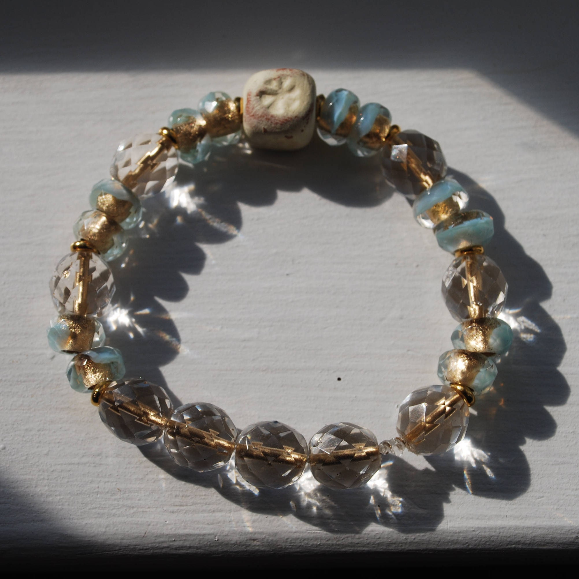 Essential Oil Diffuser Bracelet Glass Beads, Light Tiffany Blue, Gold