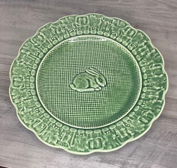 Vintage Bordallo Pinheiro salad plate; Rabbit Green collection