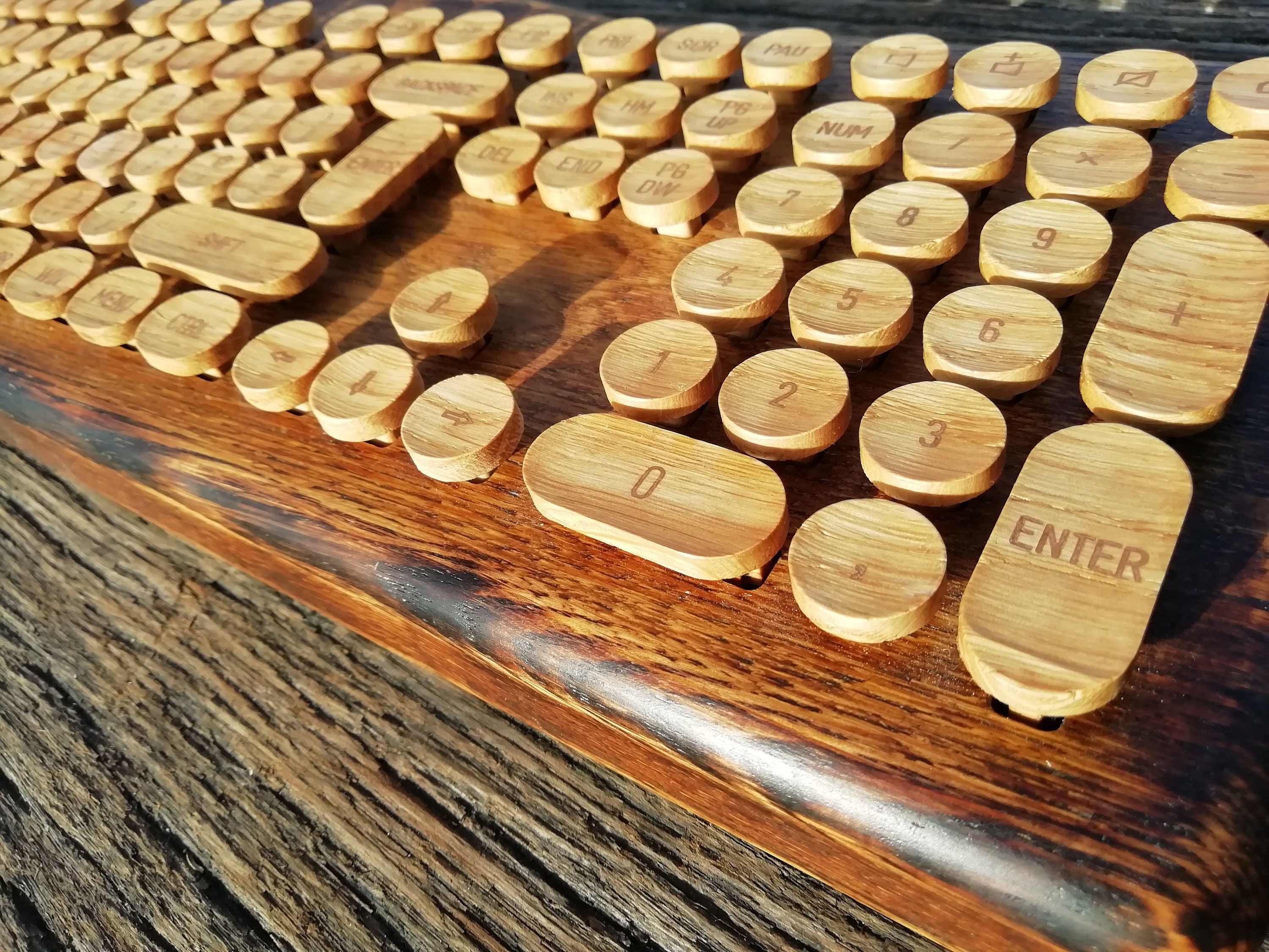 CroLander Wooden Typewriter Keyboard