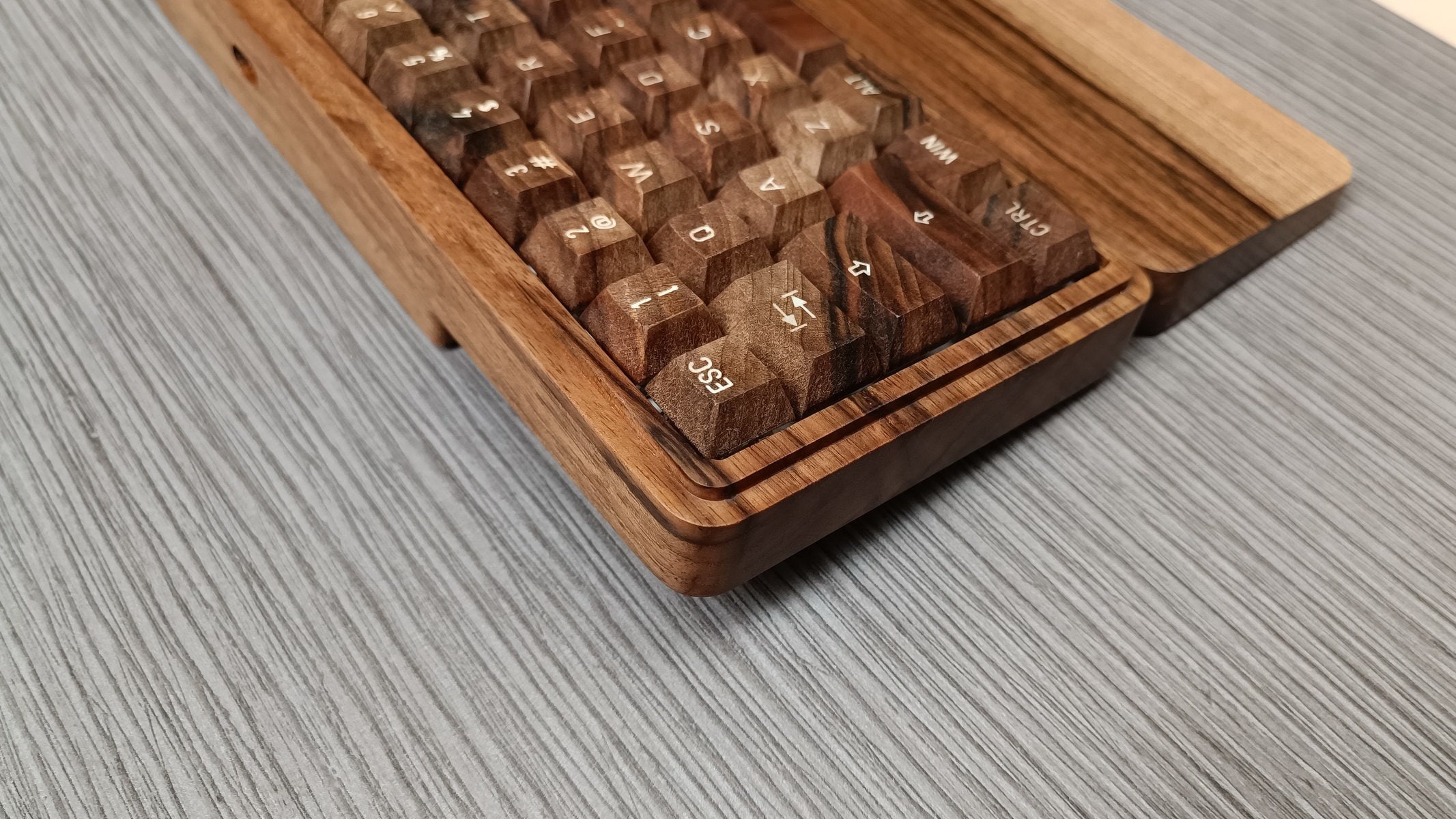 Cheapest 🥰 KBDfans Shop 65% Wooden Case Hot-swap Keyboard