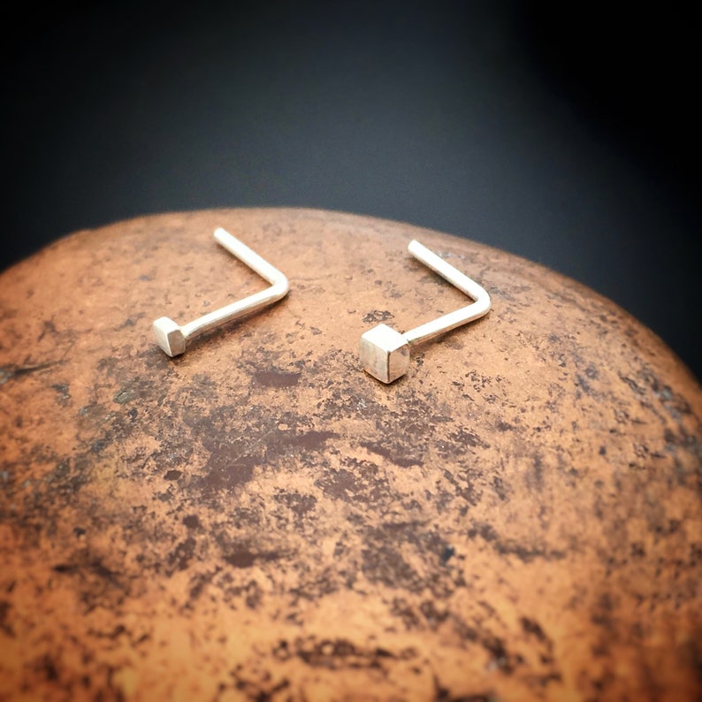 Square Nose Piercing Tiny Cube Stud Cube stud Square Cartilage Earring Square Stud Cube Nose Ring Sterling Silver Nose Bone Nose Stud