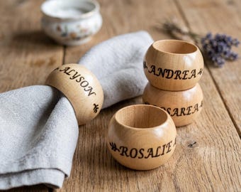 Personalisierte Serviettenringe Holz