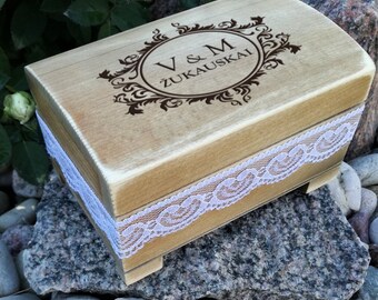 Personalized Wedding Ring Box / Ring Bearer Box / Ring Holder / wooden ring box / rustic wedding / rustic ring box / ring bearer pillow /