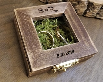 Personalized Wedding Ring Box with glass/Ring Bearer Box/Ring Holder/rustic ring box/Ring Bearer Pillow / brown ring box with moss