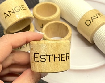 Anelli portatovagliolo in legno incisi personalizzati / accessori da sposa / decorazioni per la casa / decorazioni per la cucina / regalo di inaugurazione della casa / idea regalo personalizzata