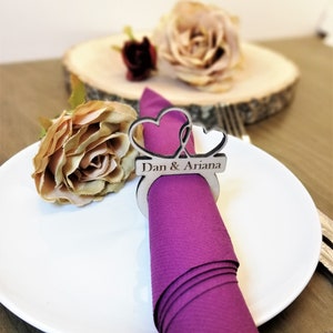 matrimonio personalizzato Tovagliolo anelli set / Accessori tavolo da sposa / segni di legno / decorazioni cuori / tavolino tavolino /arredamento di nozze rustico immagine 7