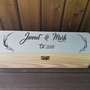 Personalized wooden wine box / wedding gift / anniversary gift / christmas gift / valentine's gift / housewarming gift / personalized gift image 1