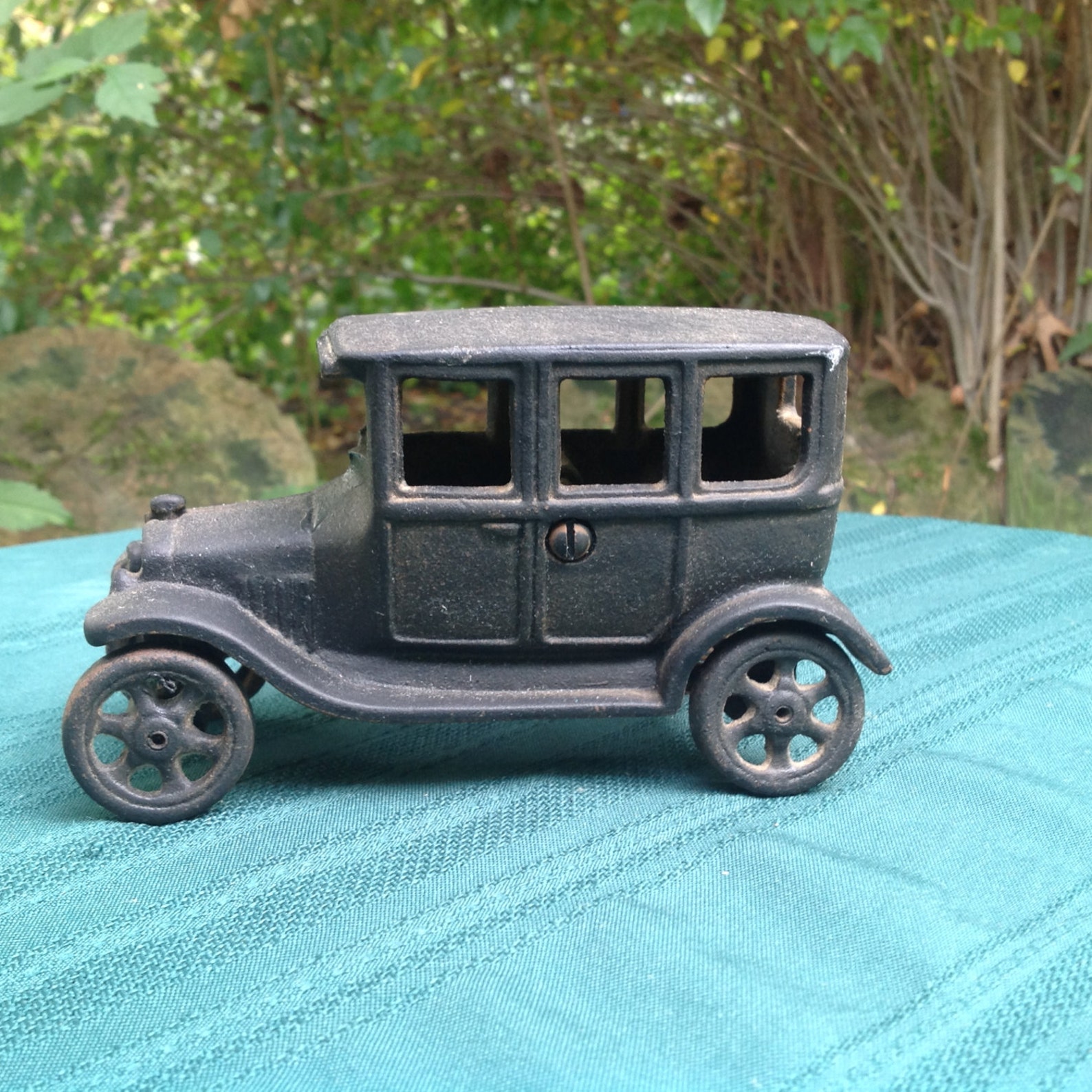 old cast iron toy cars