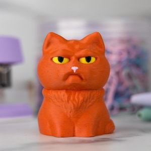 Judgmental Cat – Grumpy Kitty Desk Buddy & Funny Office Gift