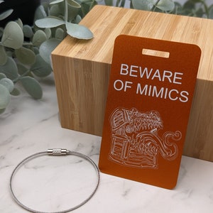Custom D&D Luggage Tag – “Beware of Mimics” Anodized Aluminum Bag Tag
