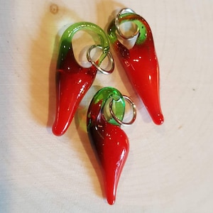 Glass Chili Pepper charms pendants, tiny 3/4 red green glass chili peppers, fall holiday chili lovers southwestern jewelry cute food charms image 1