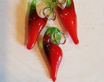 Glass Chili Pepper charms pendants, tiny 3/4" red green glass chili peppers, fall holiday chili lovers southwestern jewelry cute food charms