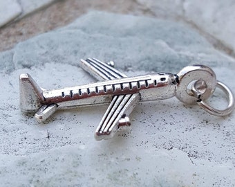 Silver airplane charm, travel charms jewelry, tiny silver plane charm, tiny silver airplane pendant, jet plane charm, silver plane pendant