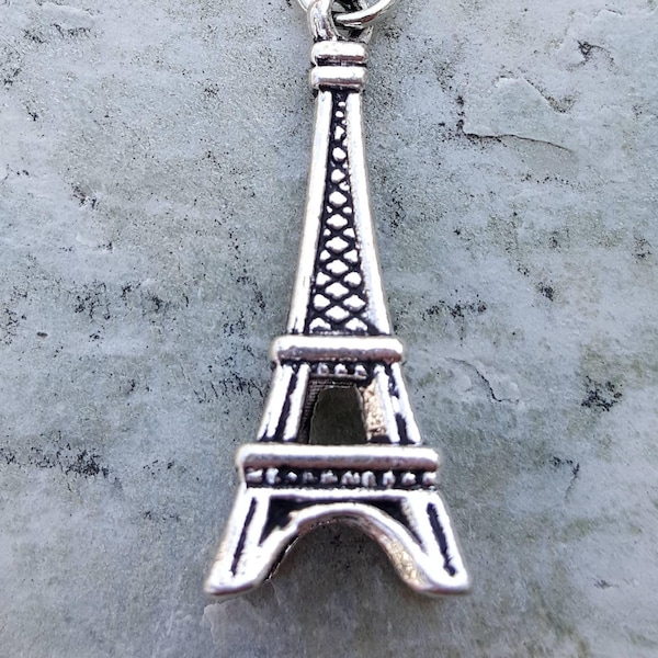 Tiny silver Eiffel Tower charm, 3d Eiffel Tower pendant, French landmark charms, antique silver France landmark charms pendants jewelry