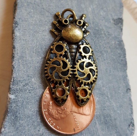 Antique Bronze Steampunk Charm Beetle Scarab Insect Pendant Charm