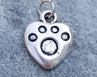 Silver dog paw charm, animal charms, tiny pawprint charm, pawprint pendant, pet dog charms pendants, heart charms, cute gift for dog owners