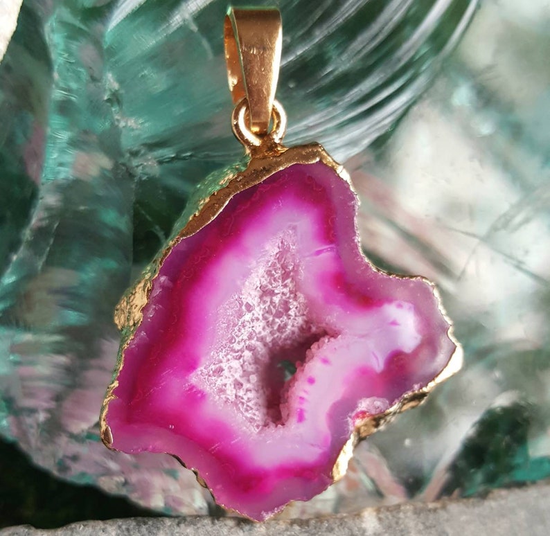 YoU CHooSE Pink Agate Druzy Slice Freeform Pendant with Electroplated 24k gold Edge Lot G-1178