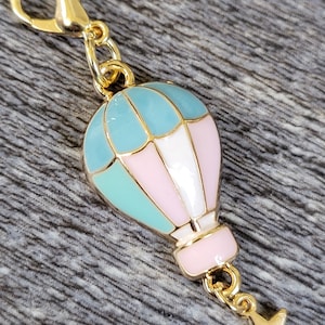 Clip on charm for bracelet necklace, enamel charm, vintage hot air balloon charm, tiny antique balloon charm vintage hot air balloon pendant
