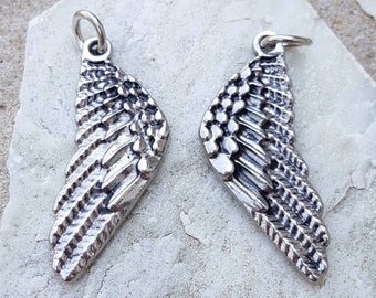 De charme van de engelvleugel, vleugelhanger, engelensieraden, zilveren engelenvleugels, godsdienstige Christelijke geestelijke charme, de kerstgift van de engelenvleugel