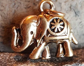 Gold elephant charm, tiny gold elephant pendant, elephant jewelry, elephant charm for bracelets, antique gold animal charm, animal pendant