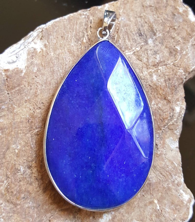 Navy blue quartz pendant silver blue gemstone pendant cobalt blue pendant royal blue focal pendant blue jewelry dark blue stone pendant