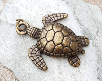 Antique bronze sea Turtle pendant charms, turtle jewelry, bronze turtle, reptile charms, sea turtles, antique bronze reptile charm bracelets
