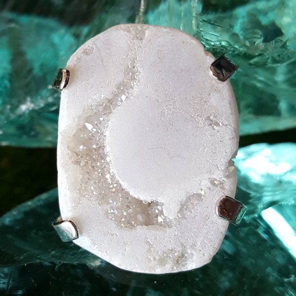 White geode ring, white druzy ring, white crystal ring, adjustable silver ring, raw white stone ring, big sparkly white stone cocktail ring