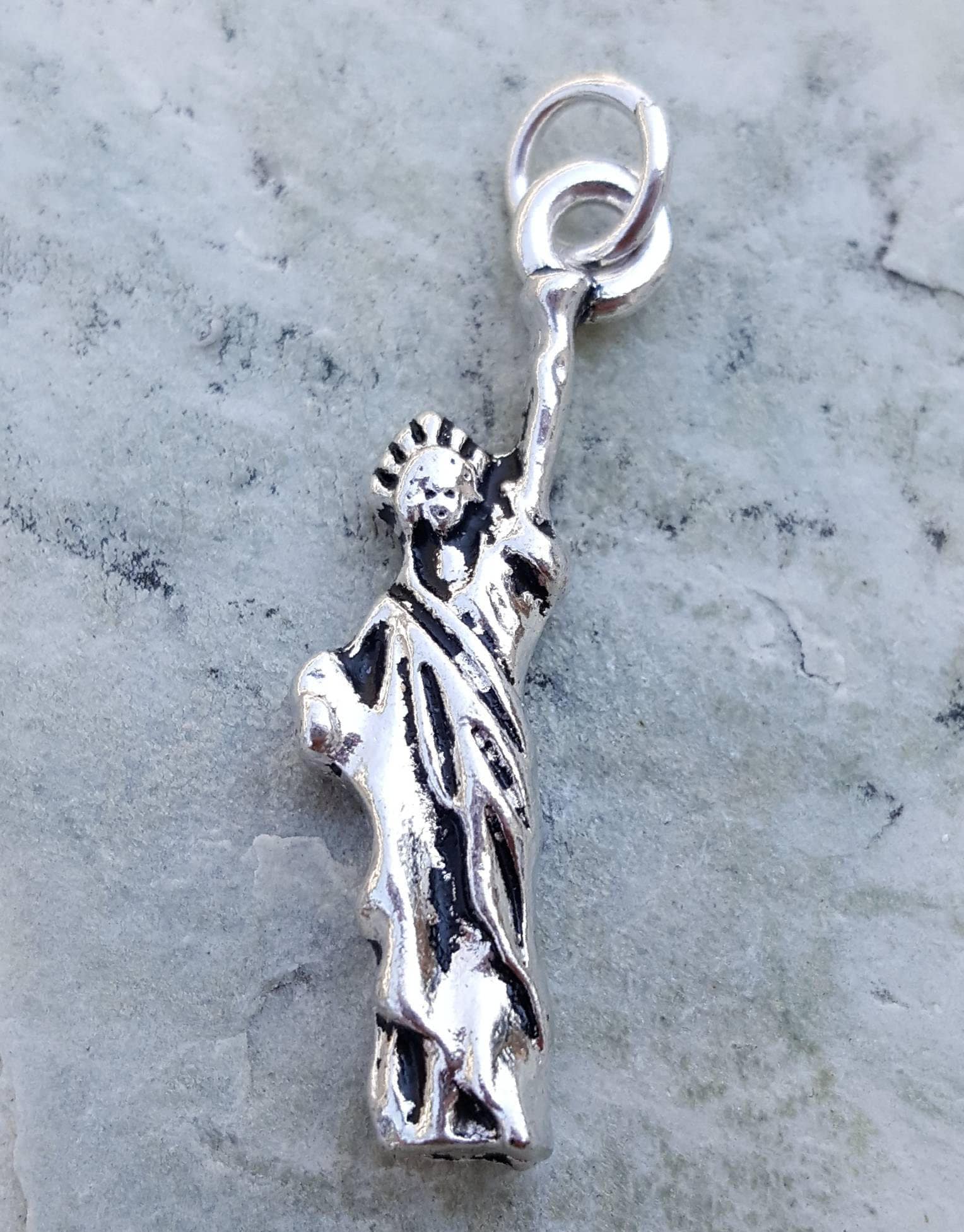 Pandora new york - Etsy 日本