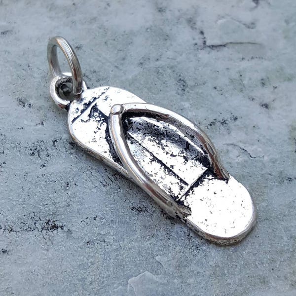 Silver flipflop charm pendant, sandal charm for bracelet necklace, tiny silver thong sandal charm summer vacation charm pendant, beach charm