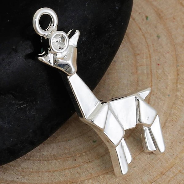 Tiny silver giraffe charm, origami giraffe pendant jewelry, origami animal charm, tiny giraffe with crystals, zoo animal charm, kids jewelry
