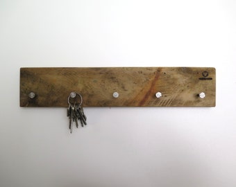 Key rack driftwood / carpenter's nails