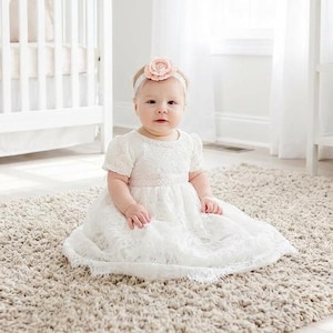 Vestido de bautizo de encaje blanco bohemio Eve, vestido de bautizo para niña, atuendo para niña de las flores para el día de la bendición imagen 1