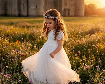 Boho White Sienna Flower Girl Dress, Romantic Lace Tulle Dress for Girls, Bohemian Junior Bridesmaid Dress, Rustic Wedding Outfit