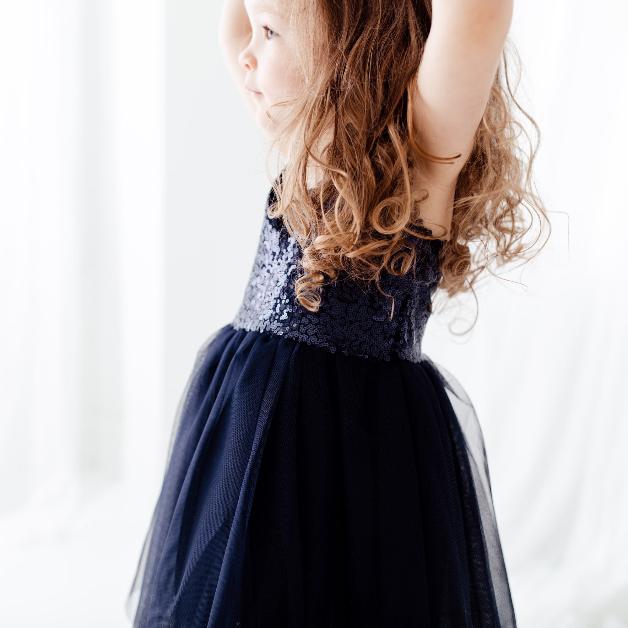 Vestido de niña azul marino hot sale