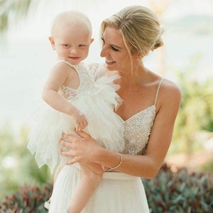 Weiße Spitze Kleinkind Blumenmädchen Kleid, Säugling Tüll Brautkleid, Boho Strand-Prinzessin Outfit Bild 8