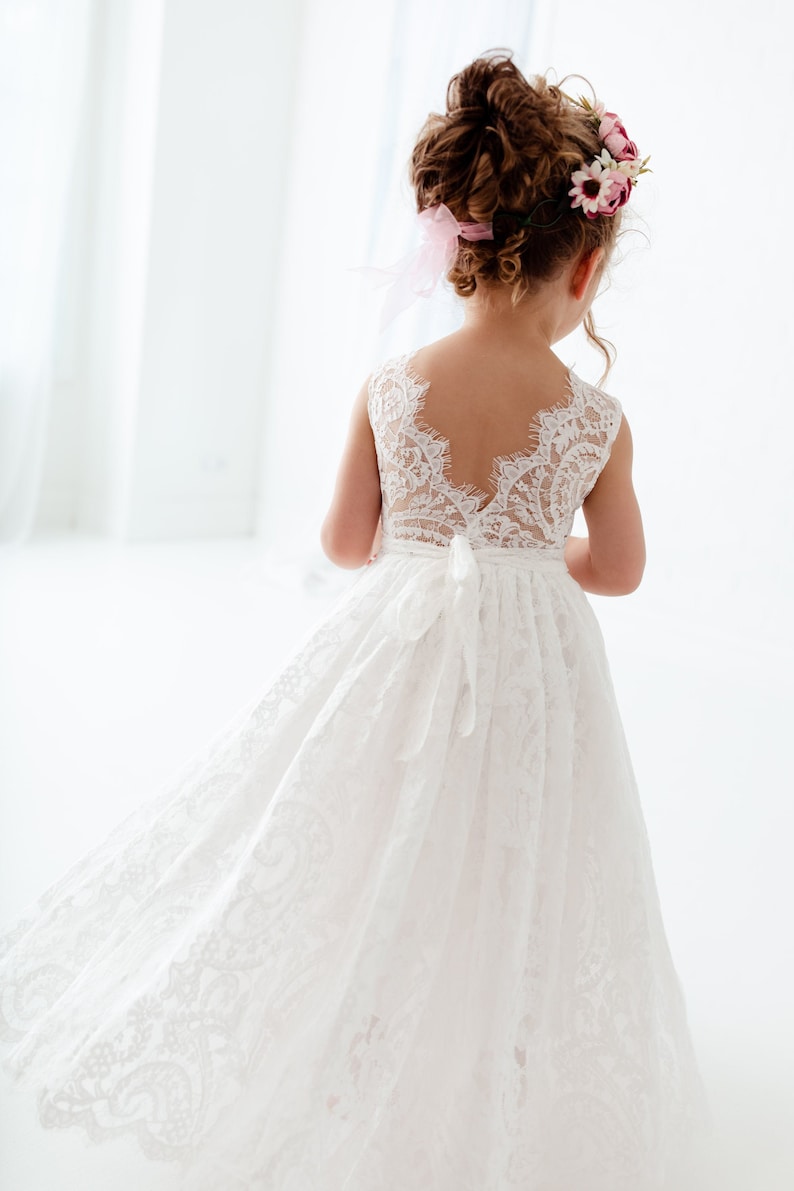 Boho Lace Flower Girl Dress, White Tulle Wedding Dress for Girls, Beach Rustic Bohemian Junior Bridesmaid Gown image 2