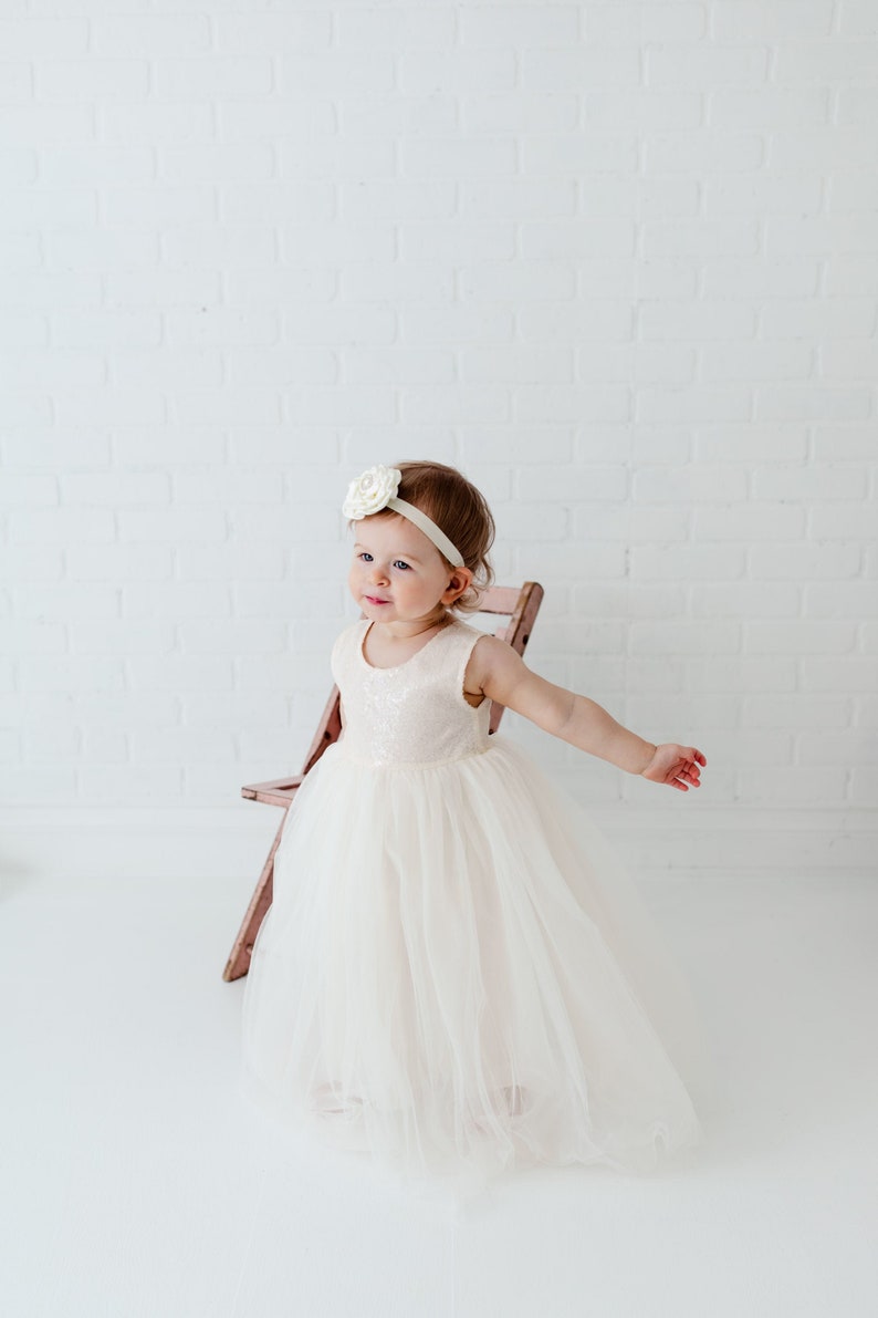Ivoor tule bloemenmeisjesjurk, baljurk pailletten, boho vloerlengte trouwjurk voor meisjes, elegante prinsessenjurk afbeelding 2