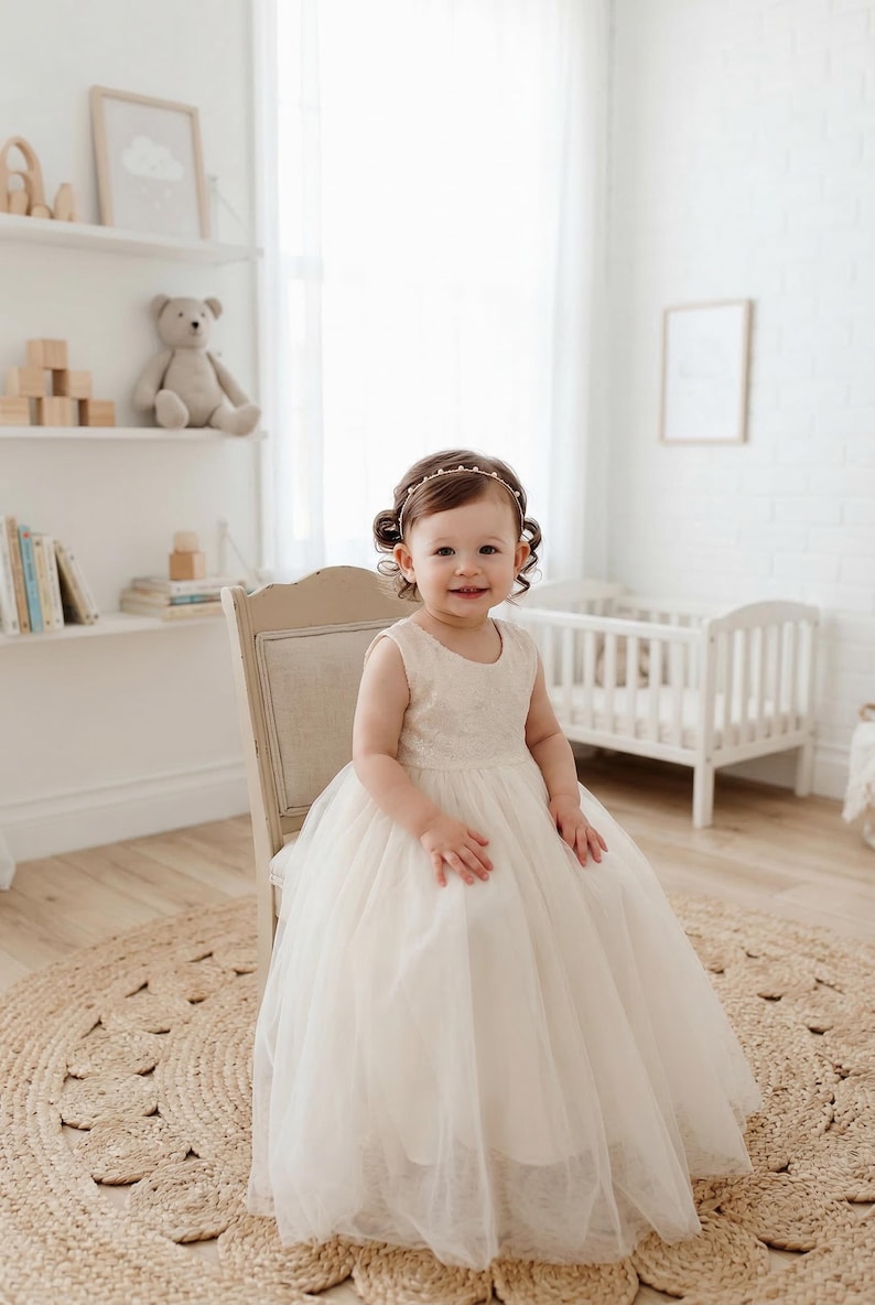 Ivoor tule bloemenmeisjesjurk, baljurk pailletten, boho vloerlengte trouwjurk voor meisjes, elegante prinsessenjurk afbeelding 1