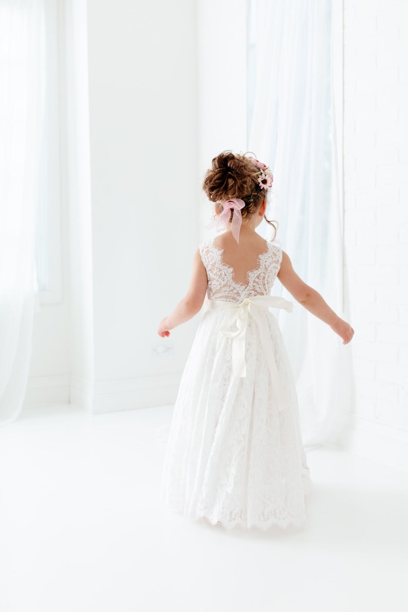 Boho Lace Flower Girl Dress, White Tulle Wedding Dress for Girls, Beach Rustic Bohemian Junior Bridesmaid Gown image 5