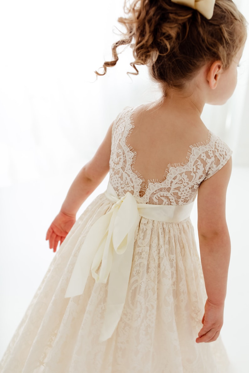Boho Lace Flower Girl Dress, Cream Tulle Wedding Dress for Girls, Beach Rustic Bohemian Junior Bridesmaid Gown image 4