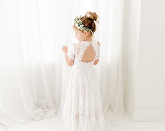 Vestido bohemio blanco para niña de las flores, vestido de novia de encaje rústico para niña, vestido de dama de honor para boda en la playa, atuendo estilo bohemio.